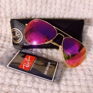 Pink Ray-Ban Aviators
